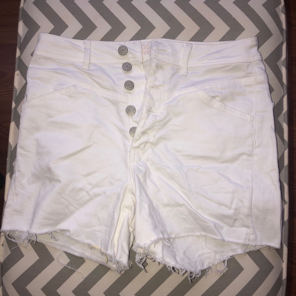 💙 American Eagle High-Waisted Shorts